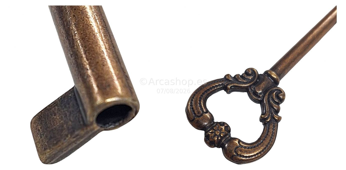 LLAVE ROPERO ARTISTICA CUERO REF. 13563